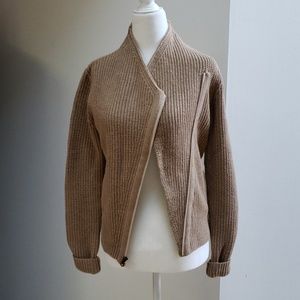 Athleta sweater